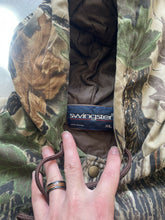 Load image into Gallery viewer, Vintage Realtree Hooded Jacket (XL)