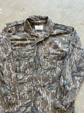 Load image into Gallery viewer, Vintage Mossy Oak Treestand Camo Strap Shirt (M)