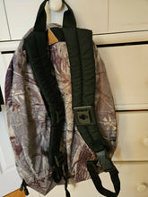 Load image into Gallery viewer, Vintage Fieldline Backpack