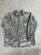 Load image into Gallery viewer, Vintage Redhead Realtree Camo Button Up (XL)