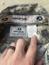 Load image into Gallery viewer, Vintage Mossy Oak Gen 1 Breakup Camo Strap Shirt (2XL)