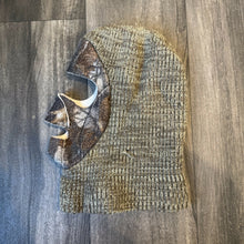 Load image into Gallery viewer, Vintage Realtree Hardwoods Camo Wool Facemask