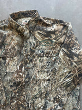 Load image into Gallery viewer, 2000’s Mossy Oak Duckblind Camo Button-Up Shirt (2XL)