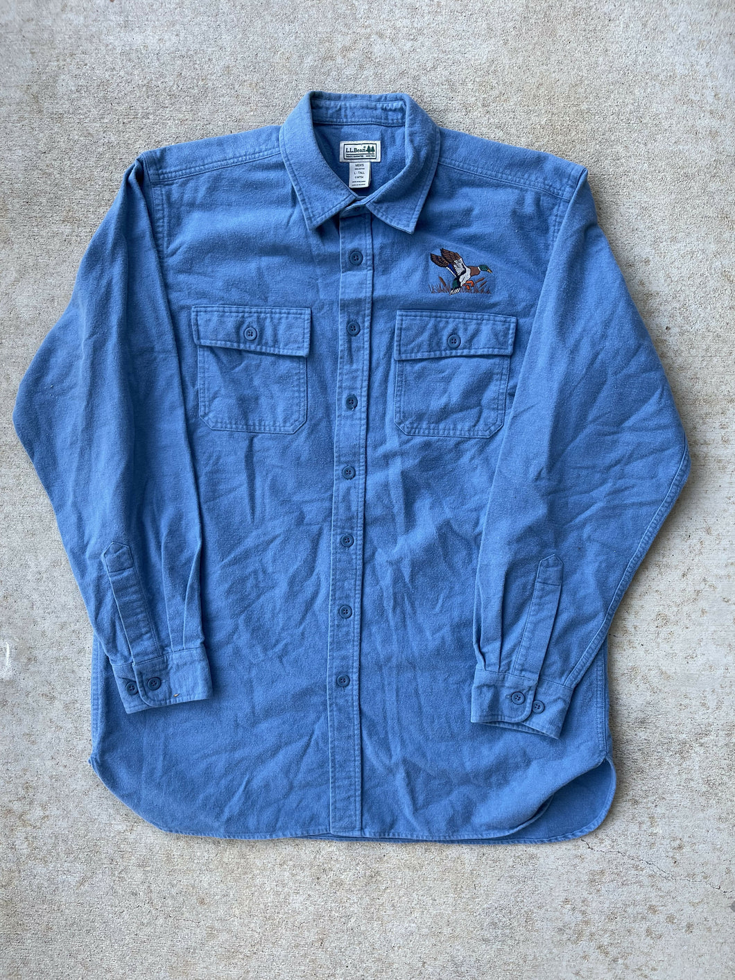 ll bean dress shirt L.L. Bean Mallard Embroidered Chamois Shirt (L Tall) – Camoretro