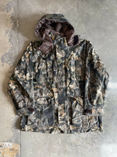 Load image into Gallery viewer, Vintage Mossy Oak Breakup Camo Jacket (XL)