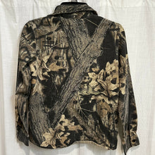 Load image into Gallery viewer, Vintage Mossy Oak Breakup Button Up Shirt youth size