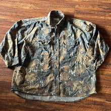 Load image into Gallery viewer, 90’s Mossy Oak Fall Foliage Chamois Shirt (XXL) 🇺🇸