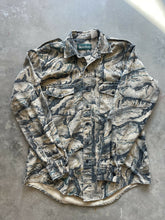 Load image into Gallery viewer, Vintage Backlands Camo Chamois Shirt (M)