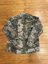 Load image into Gallery viewer, Vintage Rattlers Brand Realtree Camo Chamios (S)