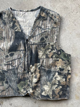 Load image into Gallery viewer, Vintage MossyOak Breakup camo Bird Hunting Vest (L)