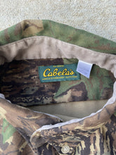 Load image into Gallery viewer, 90’s Cabela’s Realtree Camo Button-Up Shirt (XL)