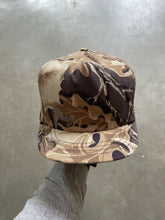 Load image into Gallery viewer, Vintage Realtree Advantage Camo Short Bill Hat