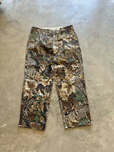 Load image into Gallery viewer, Vintage Rattlers Brand Realtree Advantage Camo Brush Pants (XL)