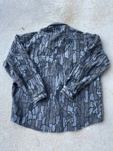 Load image into Gallery viewer, Vintage Trebark Camo Chamois Shirt (XL)
