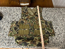 Load image into Gallery viewer, Duxbak hunting vest XL