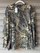 Load image into Gallery viewer, 90’s Mossy Oak Break Up Mock Turtleneck Shirt (XL)🇺🇸