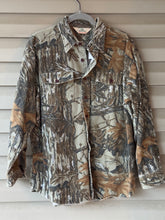 Load image into Gallery viewer, 90’s RedHead Realtree Chamois Shirt (L) 🇺🇸