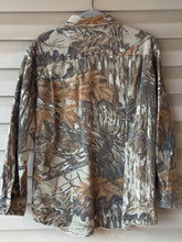 Load image into Gallery viewer, 90’s RedHead Realtree Chamois Shirt (L) 🇺🇸