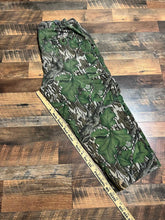 Load image into Gallery viewer, 90’s Mossy Oak Full Foliage Pants (XL) 🇺🇸