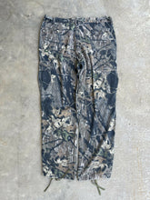 Load image into Gallery viewer, Vintage MossyOak BreakUp Camo Adjustable Waist Pants (Gen1)