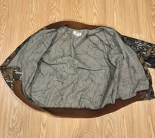 Load image into Gallery viewer, 90’s Mossy Oak Fall Foliage Jacket LARGE 🇺🇸