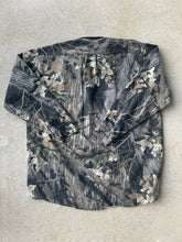Load image into Gallery viewer, Vintage Mossy Oak Gen 1 Breakup Camo “Remington Racing” Strap Shirt (2XL)
