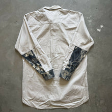 Load image into Gallery viewer, Vintage Mossy Oak Breakup Camo Companions “TIP” Turkey Shirt (L)