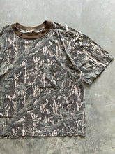 Load image into Gallery viewer, Vintage Mossy Oak Treestand Camo T-Shirt (XL)