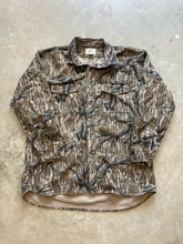 Load image into Gallery viewer, Vintage Mossy Oak Treestand Camo Chamois Shirt (XL)