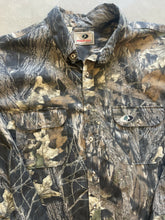 Load image into Gallery viewer, Vintage Mossy Oak Breakup Camo Button Up Shirt (XL)