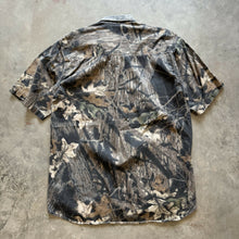 Load image into Gallery viewer, Vintage Mossy Oak Breakup Camo Button Up Shirt (3XL)