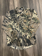 Load image into Gallery viewer, Vintage Mossy Oak Breakup Camo Button-Up Shirt (M)