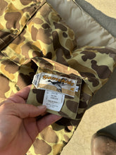 Load image into Gallery viewer, Vintage Gamehide Duck Camo Vest (XL)