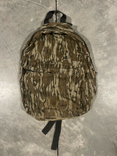 Load image into Gallery viewer, 90’s Mossy Oak Bottomland Backpack 🇺🇸