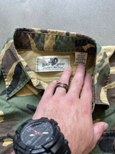 Load image into Gallery viewer, Vintage Duck Camo Button Up Shirt (M)