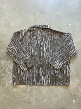 Load image into Gallery viewer, Vintage Realtree Camo 3-Pocket Shirt (XL)