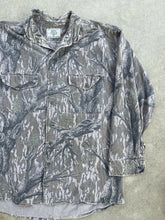 Load image into Gallery viewer, Vintage MossyOak Treestand Camo Chamios (XL)