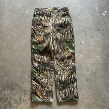 Load image into Gallery viewer, Vintage Duxbak Realtree Camo Insulated Pants (M)