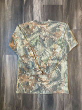 Load image into Gallery viewer, Vintage Realtree Advantage Timber Camo Long Sleeve Shirt (S)