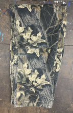 Load image into Gallery viewer, Vintage Mossy Oak Wrangler Jeans