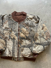 Load image into Gallery viewer, Vintage Realtree Camo Insulated Jacket (XL)