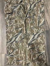 Load image into Gallery viewer, Vintage Mossy Oak Treestand Camo Adjustable Waist Pants (S)