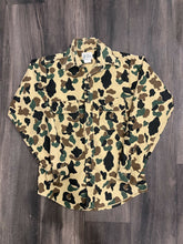 Load image into Gallery viewer, Vintage Duck Camo Chamois Shirt (S)