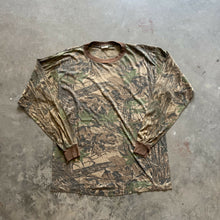Load image into Gallery viewer, Vintage Realtree Camo Long Sleeve Shirt (L)