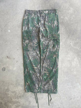 Load image into Gallery viewer, Vintage MossyOak Shadow Leaf Camo Adjustable Waist Pants (30-36x33)