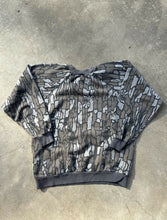 Load image into Gallery viewer, Vintage Liberty Trebark Camo Raglan Crewneck (L)