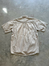 Load image into Gallery viewer, Vintage Mossy Oak Breakup Camo Short Sleeve Button Up Shirt (L)