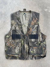 Load image into Gallery viewer, Vintage Realtree Hardwoods Quail Unlimited Embroidered Hinting Vest (L)
