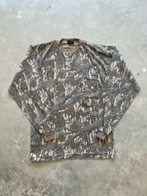 Load image into Gallery viewer, Vintage Mossy Oak Treestand Camo Long Sleeve Shirt (S)