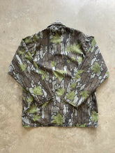 Load image into Gallery viewer, Vintage Trebark Camo Lightweight Over Shirt (M)